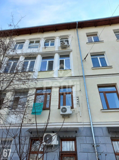 Квартира на продажу в Севастополе, улица Адмирала Макарова, 15 фото №0